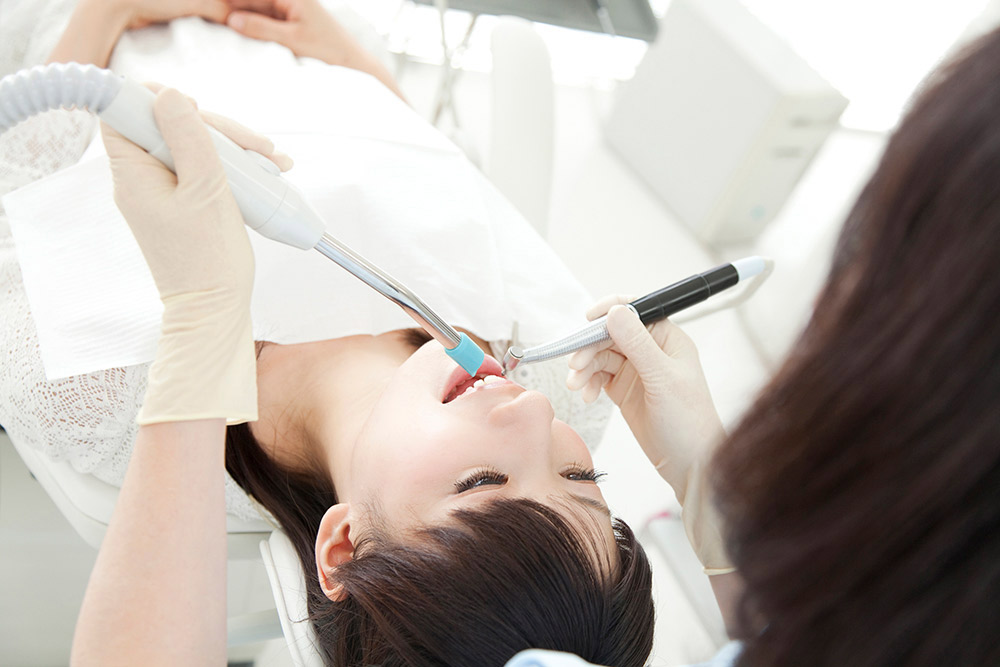 診察によってお口の状態をチェック